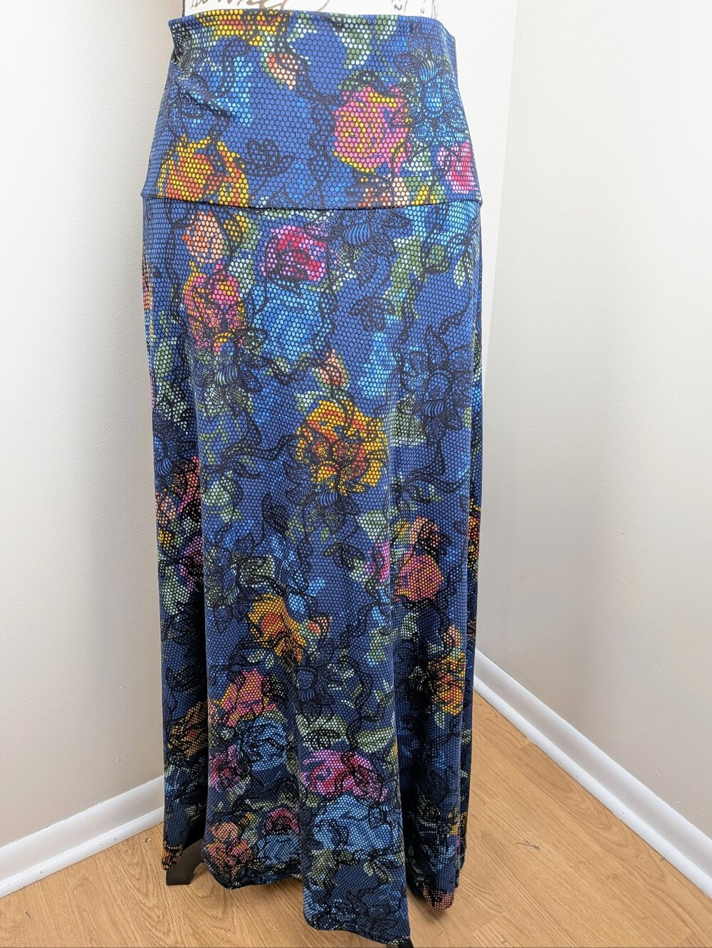 LulaRoe Blue Green Maxi Multi Floral Honeycomb Net Skirt 3XL Relaxed Boho